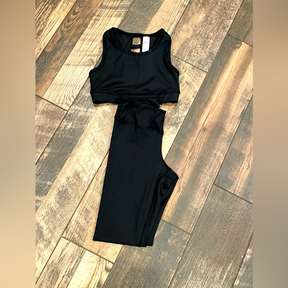90 Degrees Sports bra & leggings